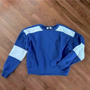 Cropped Crewneck Sweatshirt 💙